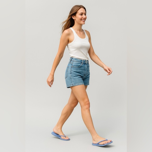 OluKai Women’s ‘Ākau Flip Flop Sandals Cloud Blue Size 10 New with Tags - Picture 2 of 9